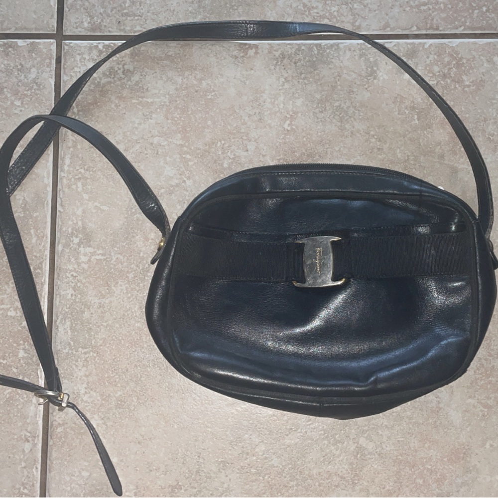 Salvatore Ferragamo A214183 shoulder Bag Leather Black